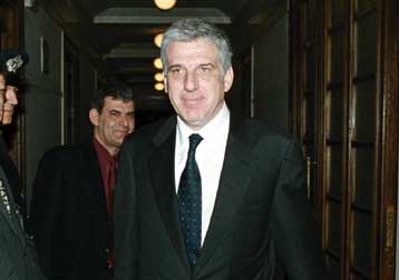 Αύξηση του πραγματικού εισοδήματος προβλέπει το Πρόγραμμα Σταθερότητας