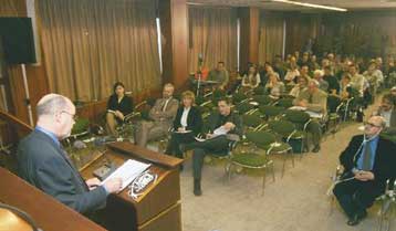 Η ΕΣΗΕΑ τιμά τους δημοσιογράφους – συγγραφείς