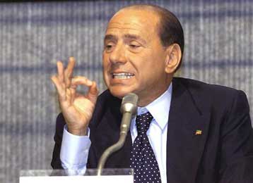 Έτοιμος να επανέλθει στην πρωθυπουργία της Ιταλίας δηλώνει ο Σ.Μπερλουσκόνι