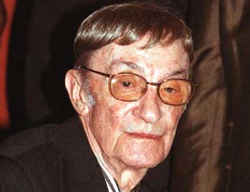 Αισιόδοξοι οι γιατροί για τον Ντίνο Ηλιόπουλο