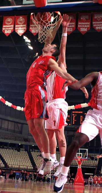 Νίκη… ψυχολογίας από Ολυμπιακό 79-72 τον Πανιώνιο