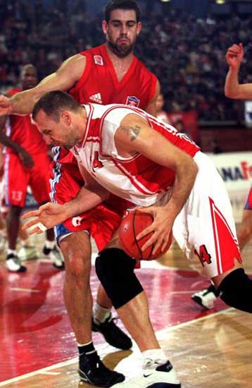 Διά χειρός Τόμιτς ο Ολυμπιακός 79-72 τον Πανιώνιο – Νίκες για ΑΕΚ, Περιστέρι στην όγδοη αγωνιστική τ