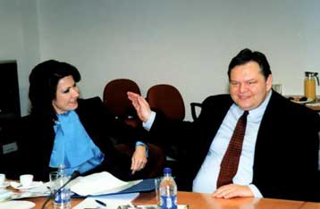 Εθνικό σπορ η… αυτοϋποτίμηση, σύμφωνα με τον Ευάγγελο Βενιζέλο για τις ανησυχίες εν όψει 2004