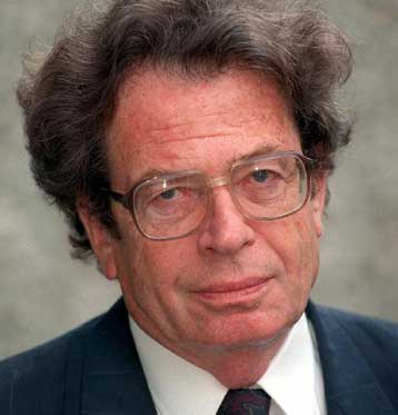 Στον Ούγγρο συγγραφέα Γκιόργκι Κόνραντ το Βραβείο Καρλομάγνου