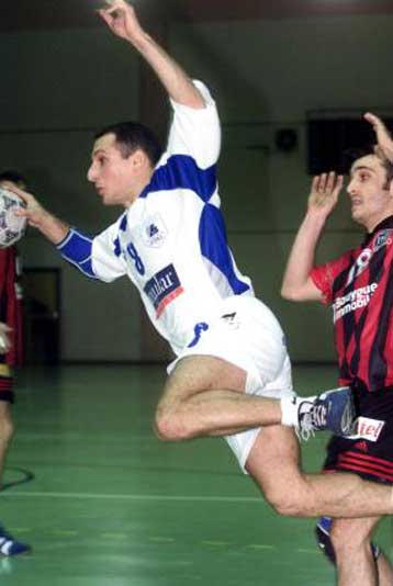 Ο Δούκας νίκησε με 25-23 τη γαλλική Ιβρί, αλλά αποκλείστηκε από το Challenge Cup ανδρών