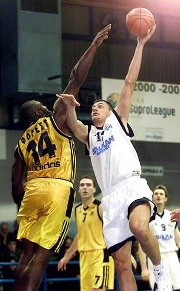 Με τον αέρα της νίκης του στο Λεβερκούζεν ο Ηρακλής επικράτησε του Αρη με 84-70