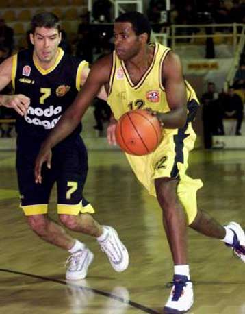 Δεύτερη νίκη για το Μαρούσι στην Α1, 79-73 τη Δάφνη στο ντεμπούτο του Κώστα Μίσσα