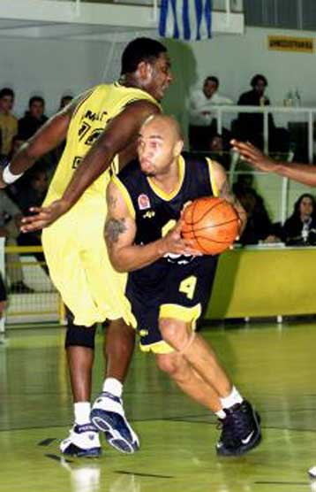 Μοιρασμένες νίκες για γηπεδούχους και φιλοξενούμενους στο «πρώτο πιάτο» της 8ης ημέρας στην Α1