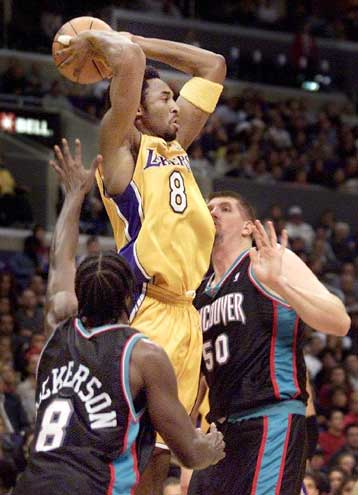 Επίδειξη ισχύος της Γιούτα 89-58 στη Νέα Υόρκη,  έχασε από τους Κλίπερς το Φοίνιξ