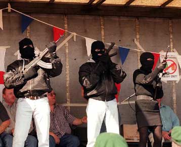 Τερματίζουν τις μεταξύ τους συγκρούσεις οι προτεστάντες της Βορείου Ιρλανδίας