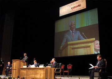 Συνολικά 121 χώρες του ΟΗΕ υπέγραψαν τη συνθήκη για την καταπολέμηση του οργανωμένου εγκλήματος