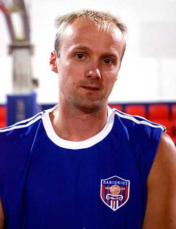 Στο δεδικασμένο πατάει ο Πανιώνιος, καταθέτει τα χαρτιά προκειμένου να γίνει «κοινοτικός» ο Ζντοβτς