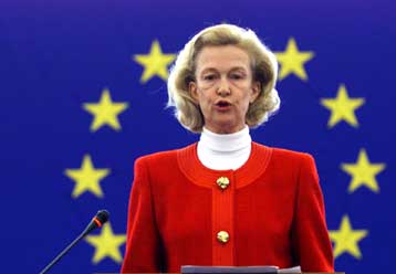 Εγκρίθηκε από το Ευρωκοινοβούλιο ο κοινοτικός προϋπολογισμός του 2001 ύψους 32 τρισ. δραχμών