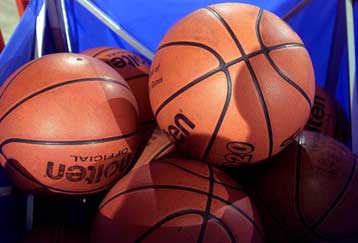 Επιστρέφουν τα μετάλλιά τους οι χρυσοί Ισπανοί Παρολυμπιονίκες του μπάσκετ μετά την αποκάλυψη ότι δε