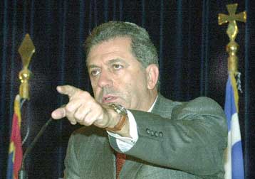 Στις οκτώ το βράδυ της Πέμπτης θα ανακοινώσει ο Δ.Αβραμόπουλος τη δημιουργία κόμματος