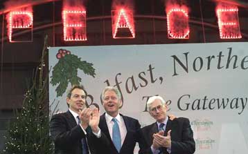 Eντοπίστηκε βόμβα στο Μπέλφαστ – Δύο άτομα συνελήφθησαν