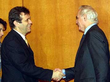 Δεν θα ανεχτούμε τη «νέα τρομοκρατία» στη Νότια Σερβία, δήλωσε ο Τσοχατζόπουλος από το Βελιγράδι