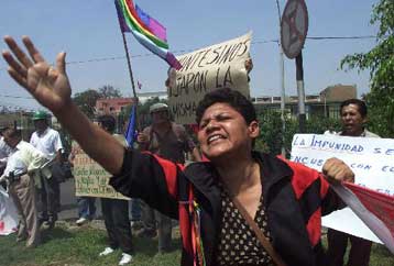 Οργή προκαλεί στο Περού η ιαπωνική υπηκοότητα του Αλμπέρτο Φουτζιμόρι