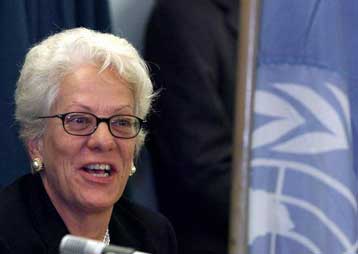 Στη Γιουγκοσλαβία επιθυμεί να μεταβεί τον επόμενο μήνα η Ντελ Πόντε