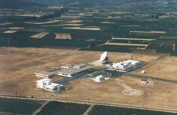 Με εμπόδια η απελευθέρωση της ελληνικής αγοράς τηλεπικοινωνιών, επισημαίνει έκθεση της Κομισιόν