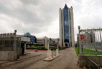 Σε αδιέξοδο οι συνομιλίες ΔΕΠΑ – Gazprom για την τιμή του φυσικού αερίου