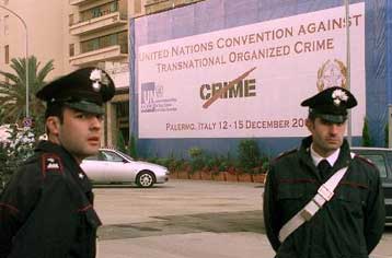 Ο ΟΗΕ κηρύσσει από το Παλέρμο παγκόσμιο πόλεμο ενάντια στη Μαφία