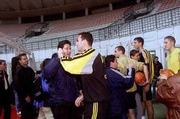 Στις 20:30 ο σημερινός αγώνας του με την Ούνιξ, επειδή καθυστέρησε το τσάρτερ