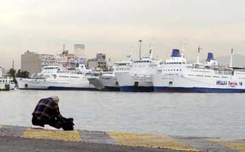 Απαγορεύτηκε ο απόπλους προς τα νησιά του Αιγαίου