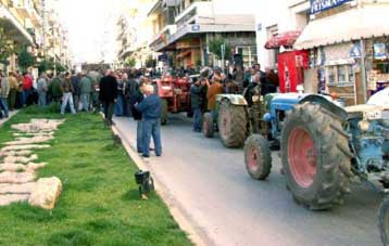 Σε δρόμους κατεβαίνουν οι παραγωγοί ροδάκινου στην Ημαθία