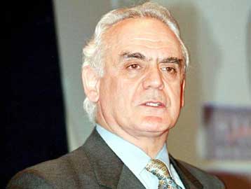 Ο πλέον επιτυχημένος υπουργός ο Τσοχατζόπουλος – Ανεργία, οικονομία και εκπαιδευτικό τα προβλήματα τ