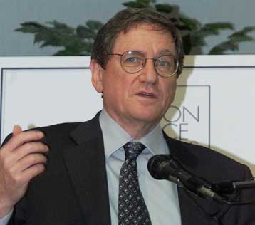 Αισιόδοξος ο Ντε Σότο για το Κυπριακό – Αντίθετη άποψη εξέφρασε ο Χόλμπρουκ