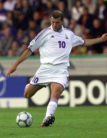 Είμαι πολύ ευχαριστημένος, αλλά μου λείπει πάρα πολύ το Champions League