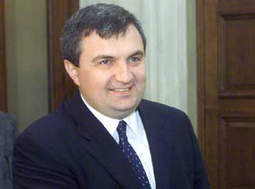 Έκρηξη βόμβας στην Αλβανία με πιθανό στόχο τον πρωθυπουργό Ιλίρ Μέτα