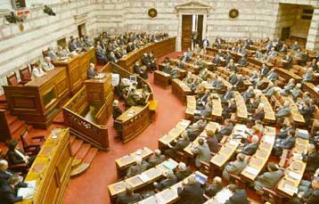 Τα «παιδιά των φαναριών» στο επίκεντρο των συζητήσεων στη Βουλή