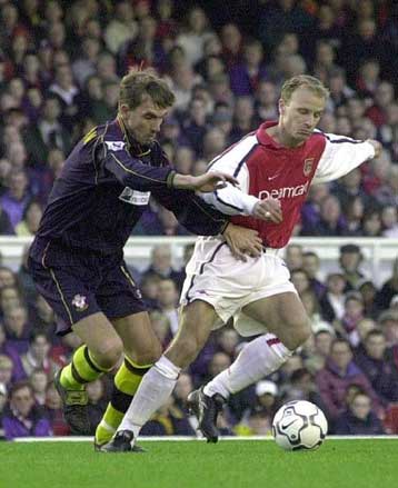 Ο Μπέργκαμπ θέλει εγγυήσεις για να ανανεώσει στην Αρσεναλ