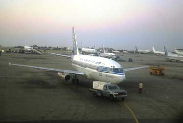 Επισφαλείς οι πτήσεις στην Ελλάδα, εκτιμά η FAA και απειλεί με υποβιβασμό των αεροδρομίων