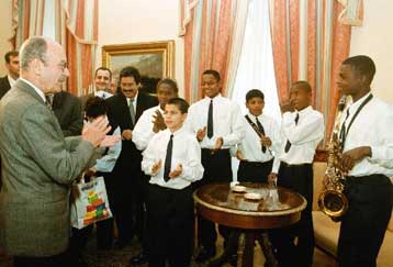 Τα παιδιά όλου του κόσμου γιορτάζουν τη Δευτέρα – Πλήθος εκδηλώσεων υπό την αιγίδα της UNICEF