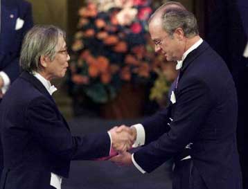 Απονεμήθηκαν τα βραβεία Νόμπελ και στους υπόλοιπους νικητές