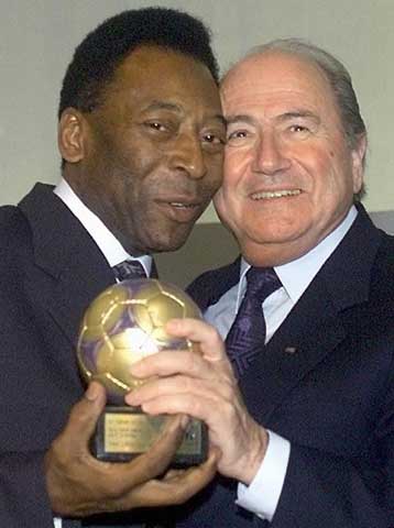 Στη Ρώμη ο Πελέ για τον κορυφαίο παίκτη του αιώνα – Μου αρκεί ο τίτλος του βασιλιά, είπε