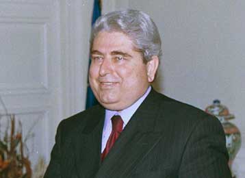 Επανεξελέγη ο Χριστόφιας στη θέση του γγ του ΑΚΕΛ