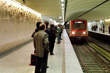 «Ψαλιδισμένες» θα είναι οι επόμενες επεκτάσεις του μετρό – Σημαντικές καθυστερήσεις στα έργα