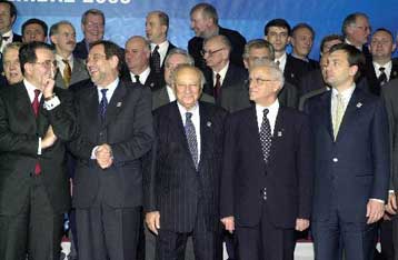 Αποχώρηση του Ντενκτάς από τις συνομιλίες βλέπει ο Κληρίδης – Χρήσιμη η Διάσκεψη της Νίκαιας