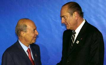 Σε καλό κλίμα η κατ ιδίαν συνάντηση Σιράκ – Σημίτη στη Νίκαια