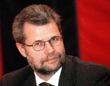 Ο Δανός υπουργός Αμυνας διάδοχος του Κουσνέρ στο Κόσοβο