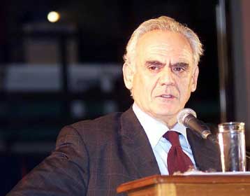 Με την ομιλία του Ακ.Τσοχατζόπουλου άρχισε το 1ο Διεθνές Επιστημονικό Συνέδριο Βλαχόφωνου Ελληνισμού