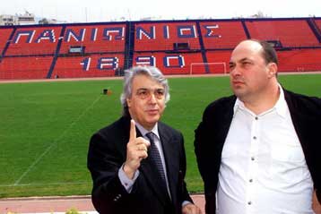 Εκβιάζει και τις άλλες ομάδες