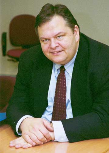 Συνεργασία πέντε «χώρων» προκειμένου να υπάρξει αποτέλεσμα, υπογράμμισε ο Ευ.Βενιζέλος στη συνεδρίασ