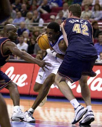 Οι Νικς έσπασαν το εντός έδρας αήττητο των Σπερς στο ΝΒΑ