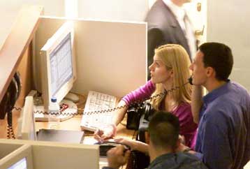 Στη Βουλή τα μέτρα του ΥΠΕΘΟ για τη Σοφοκλέους μέσω του εργασιακού νομοσχεδίου