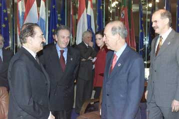 Υπέρ της ταχείας ένταξης των υποψήφιων χωρών τάχθηκε η Ελλάδα στην Ευρωπαϊκή Διάσκεψη